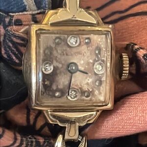 Vintage Gold rolled plate Women's Watch. Wind and working.